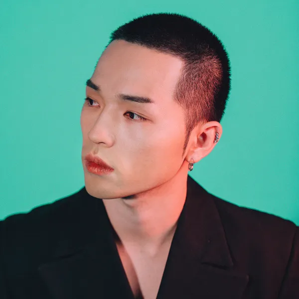 신재민